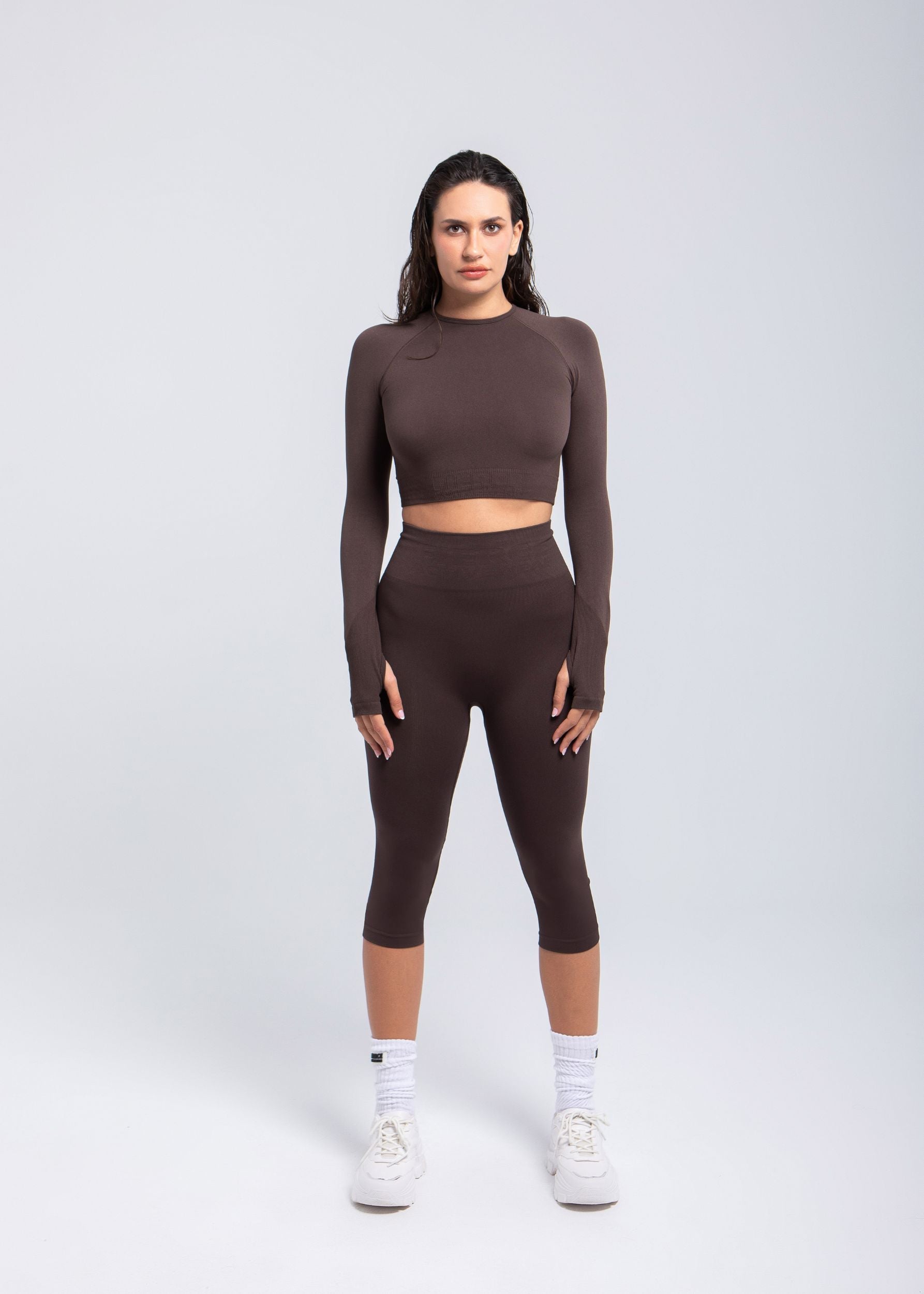 Espresso seamless capri leggings full-body look with high-waist shaping fit
