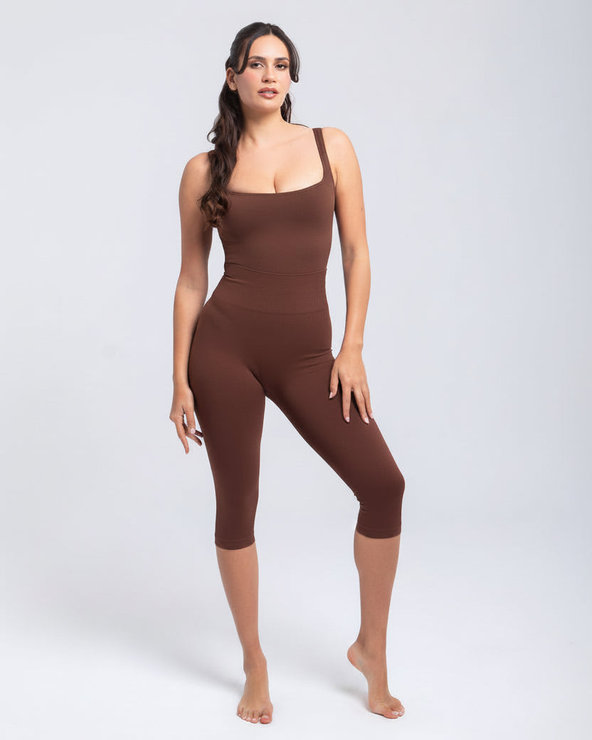 Second Skin Shaping Capri Leggings | Seamless Sculpt Fit