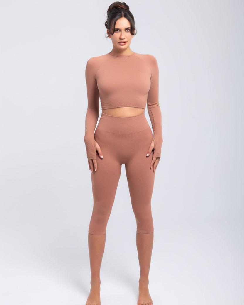 Second Skin Shaping Capri Leggings | Seamless Sculpt Fit