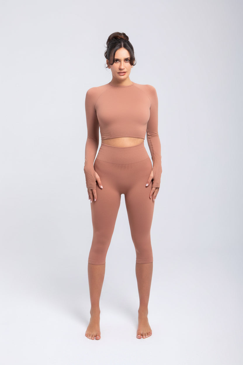 Second Skin Shaping Capri Leggings | Seamless Sculpt Fit