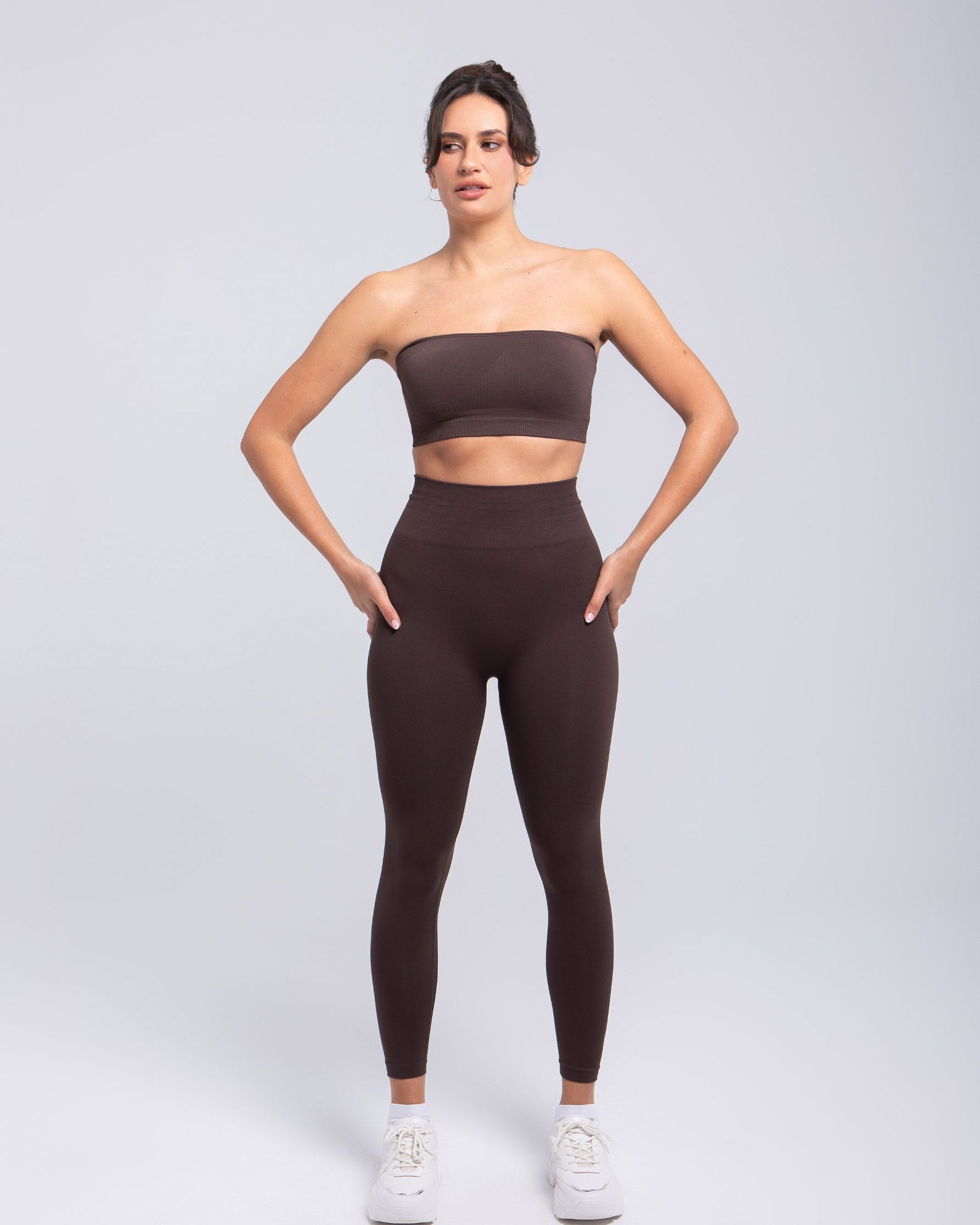 Second Skin shaping legging — seamless compressive