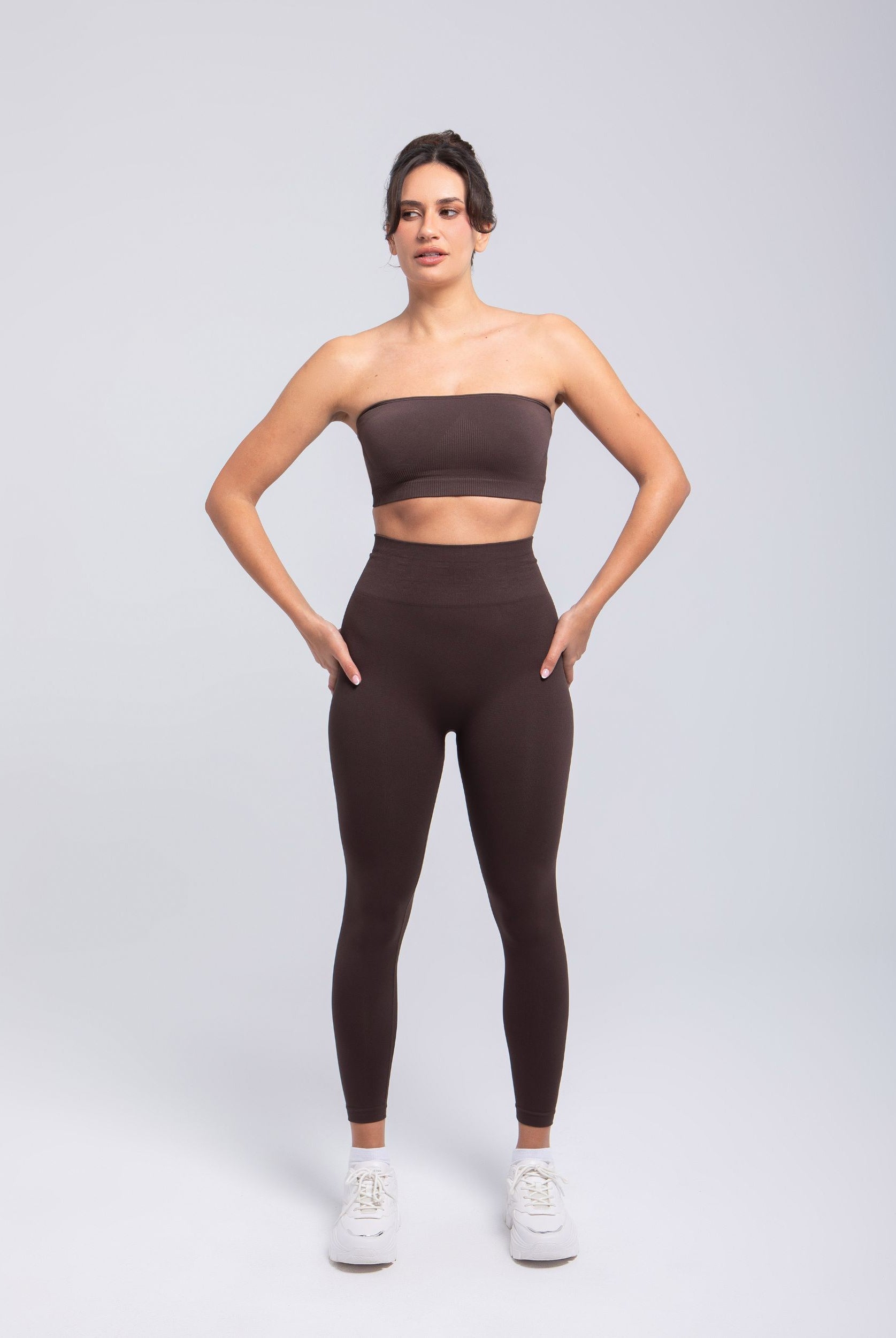 Second Skin shaping legging — seamless compressive