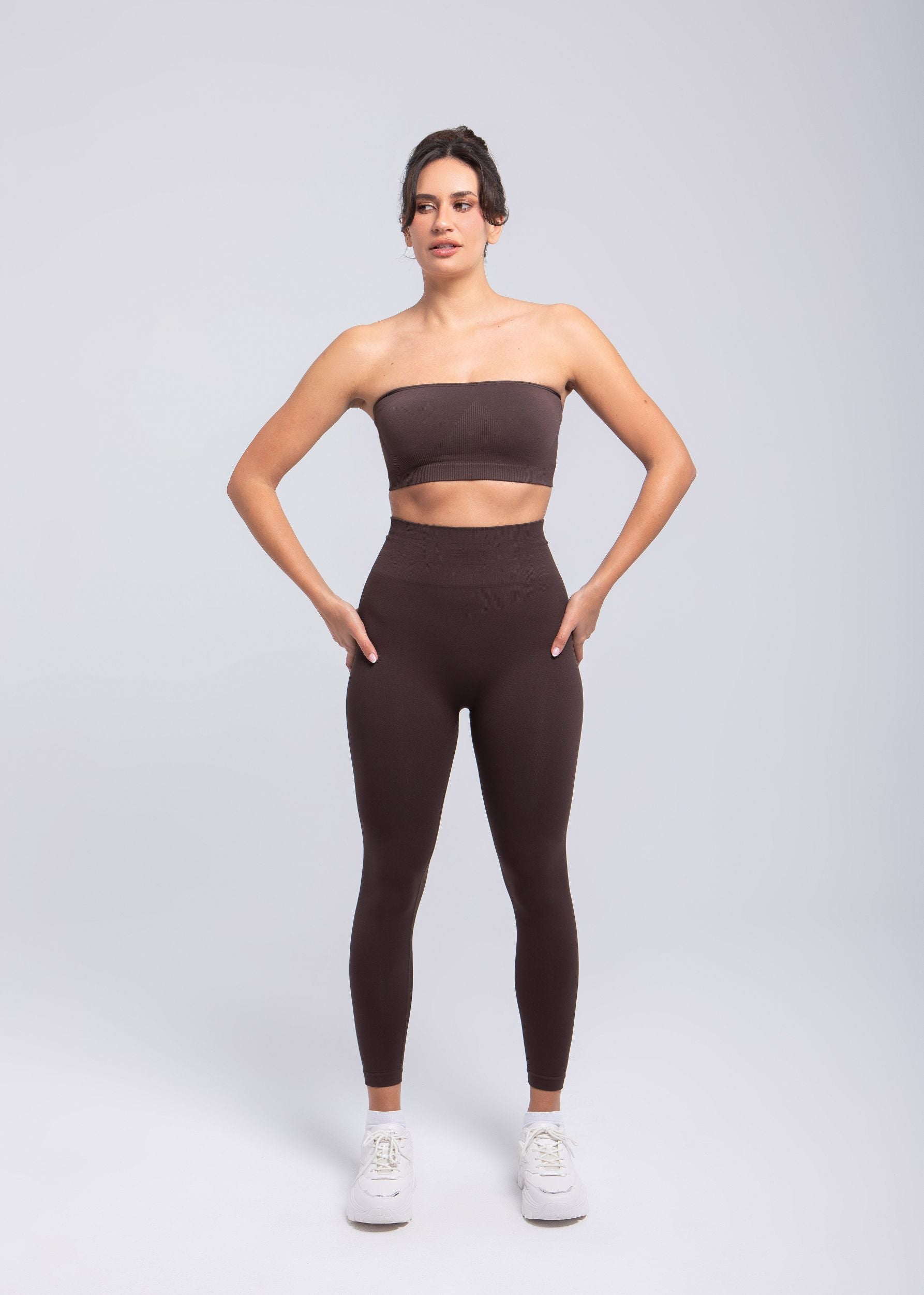Second Skin shaping legging — seamless compressive