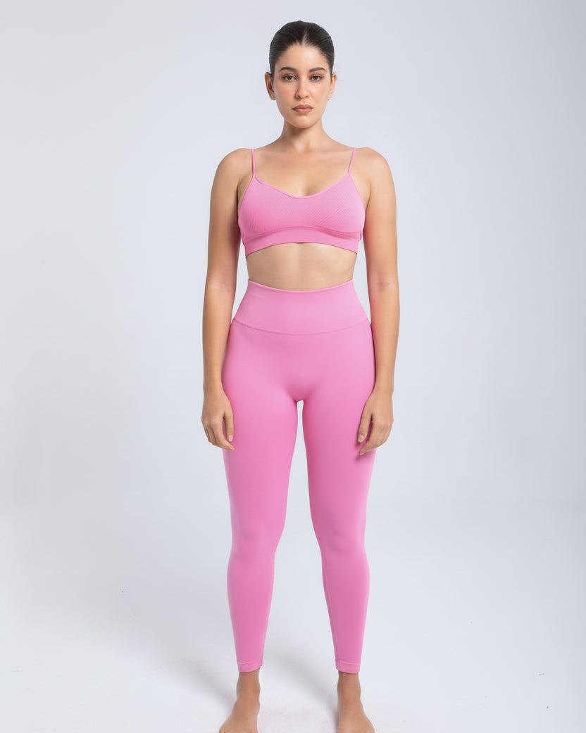 Second Skin shaping legging — seamless compressive