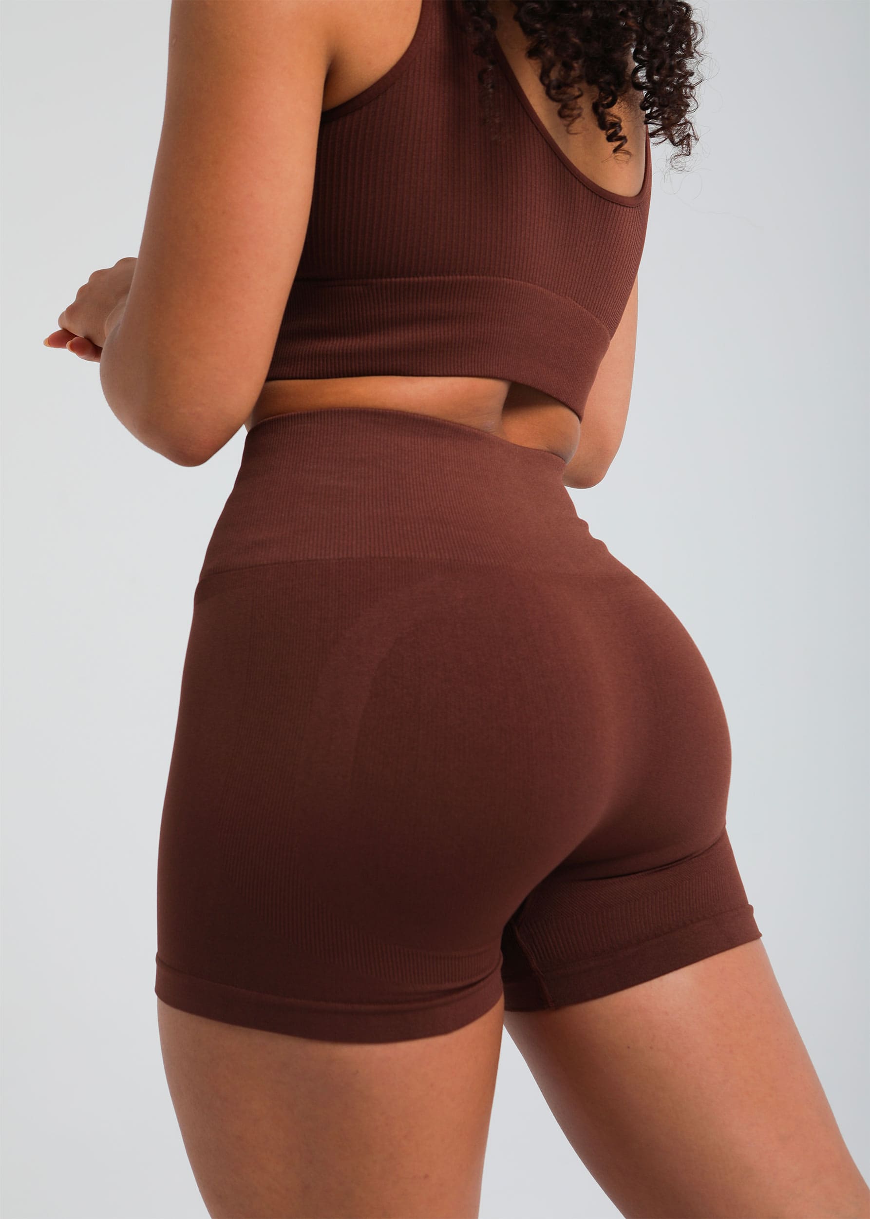 Booty-lifting shaping shorts with breathable, quick-dry fabric