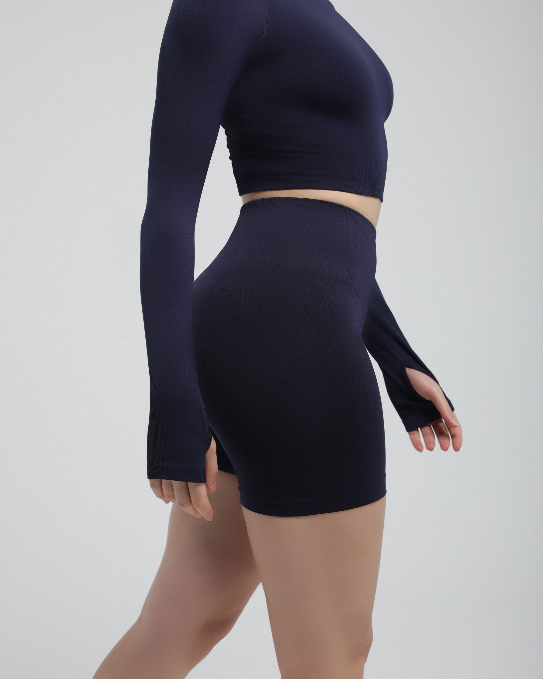 Booty-lifting shaping shorts with breathable, quick-dry fabric