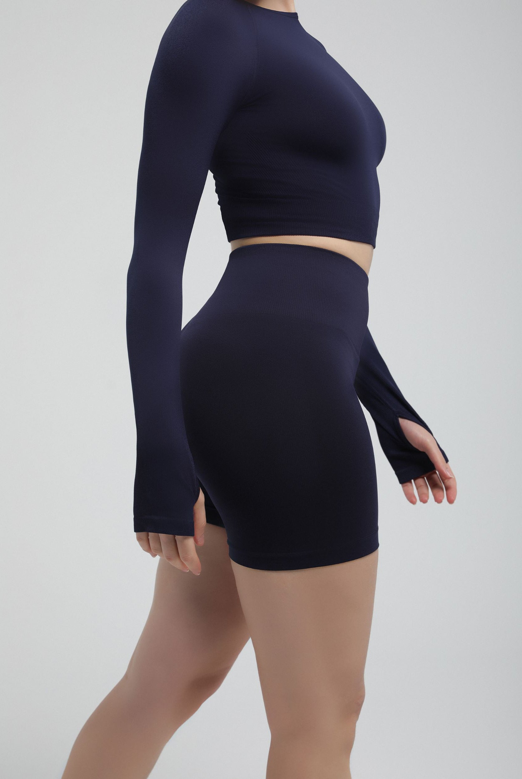 Booty-lifting shaping shorts with breathable, quick-dry fabric