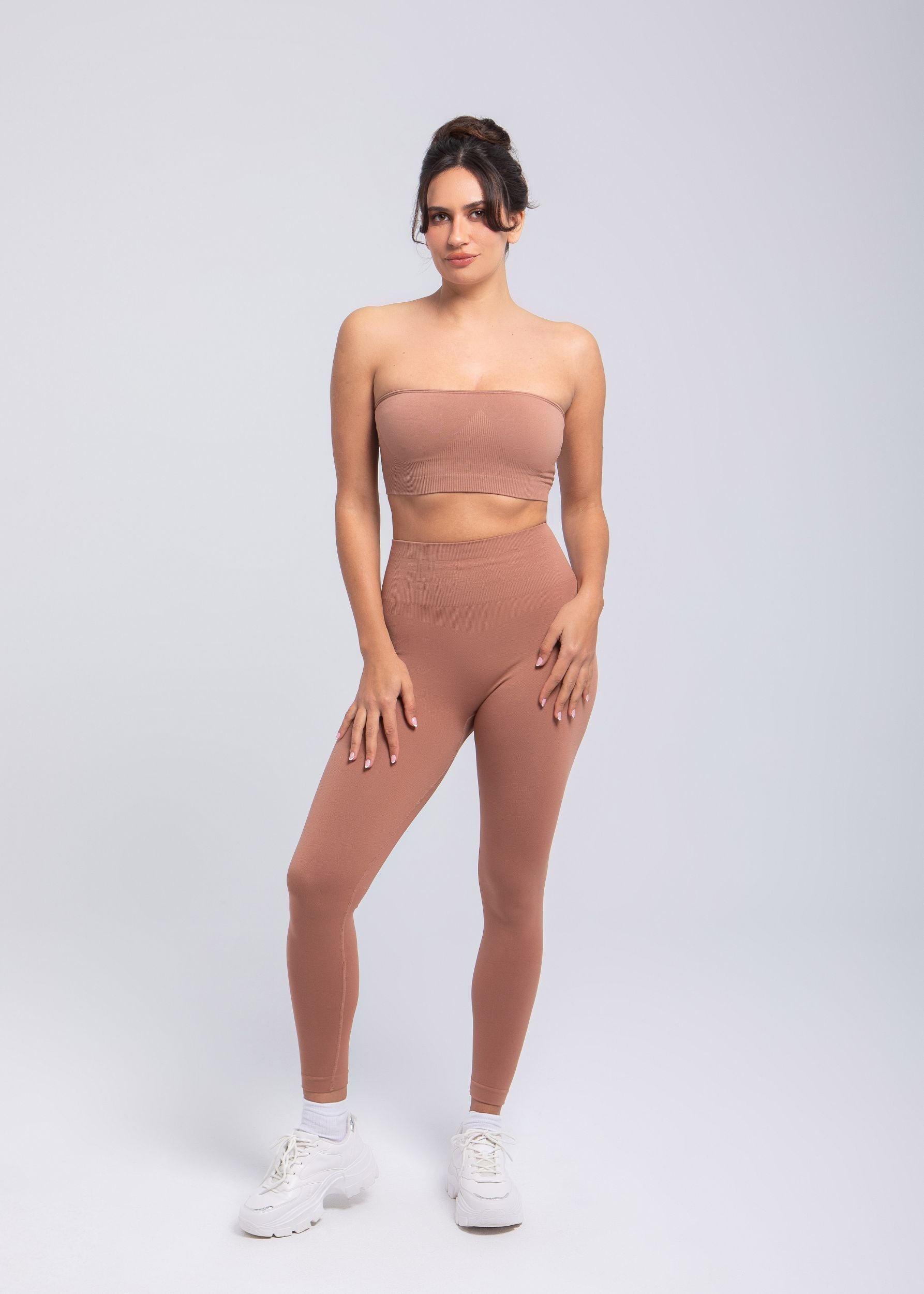 Second Skin shaping legging — seamless compressive