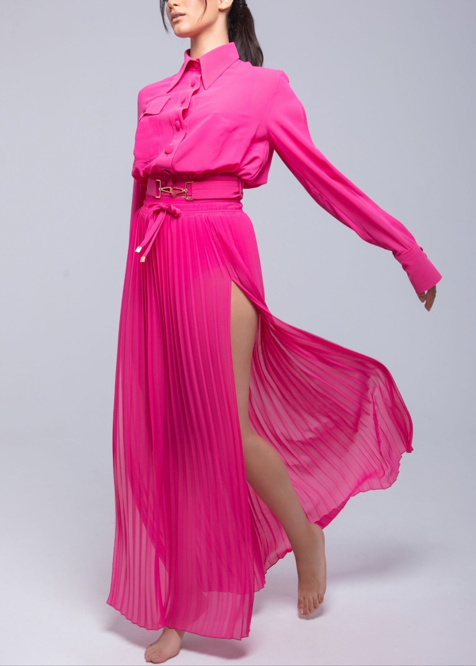 Sheer maxi skirt with lightweight muslin fabric and double side slits