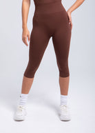 Second Skin Shaping Capri Leggings | Seamless Sculpt Fit
