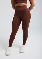 Second Skin shaping legging — seamless compressive