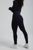 Second Skin shaping legging — seamless compressive